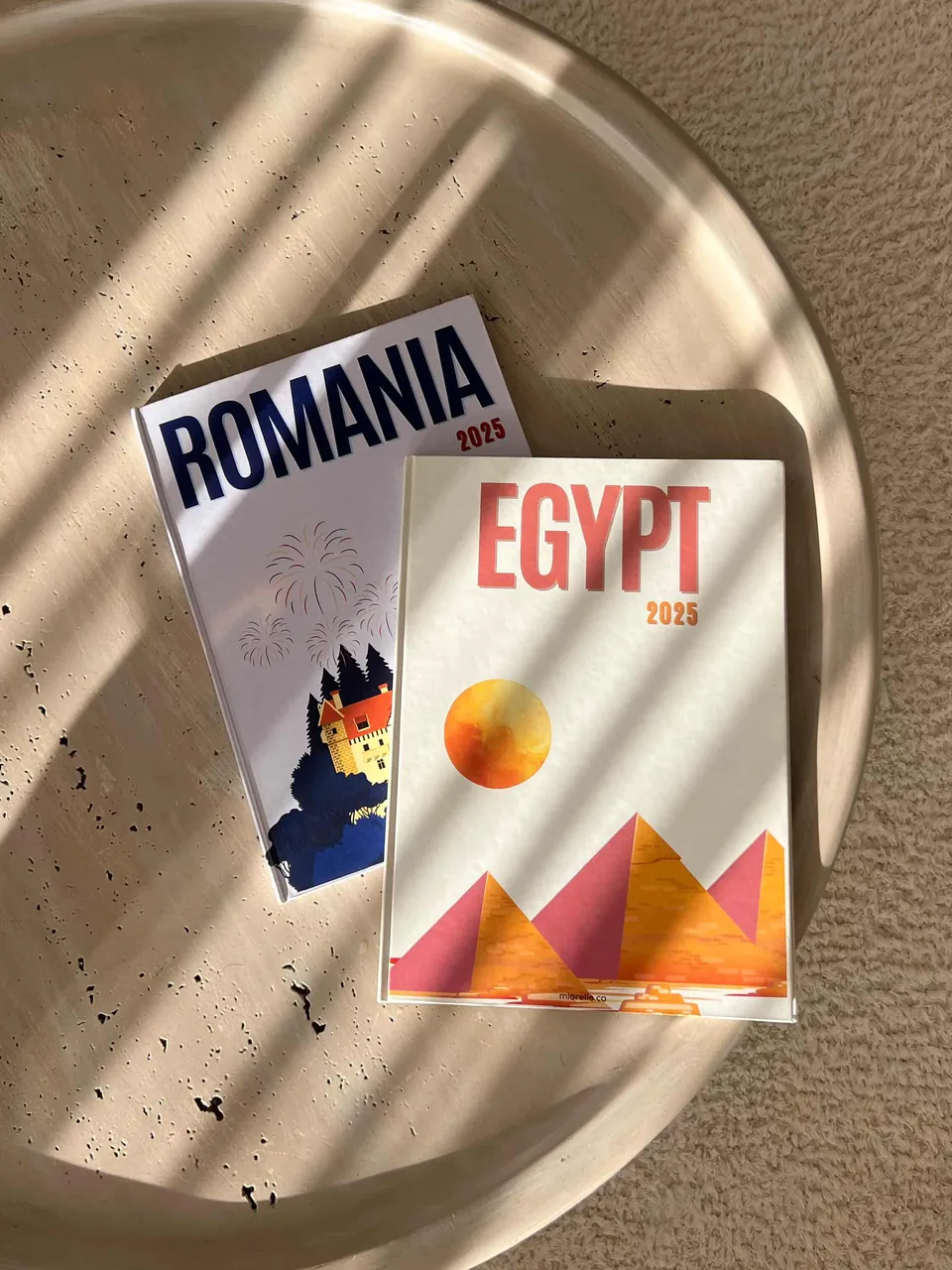 Romania ve Egypt: fotokitaplar bir arada